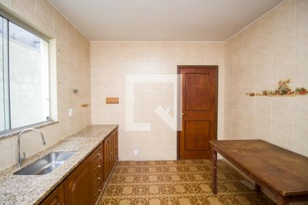 Casa à venda com 340m², 5 quartos e 2 vagasCozinha