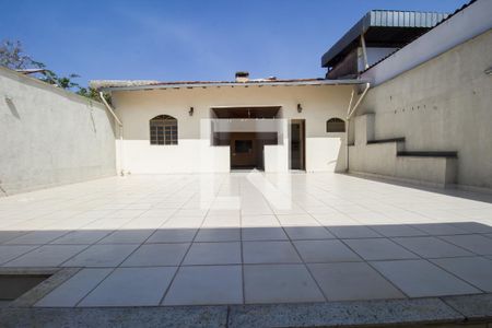 Casa à venda com 340m², 5 quartos e 2 vagasEdícula