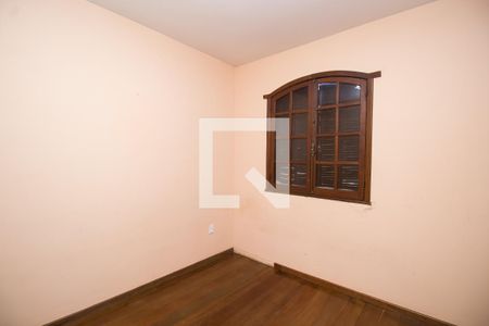 Casa à venda com 340m², 5 quartos e 2 vagasQuarto 2