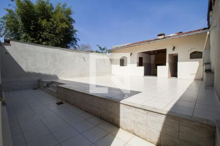 Casa à venda com 340m², 5 quartos e 2 vagasQuintal