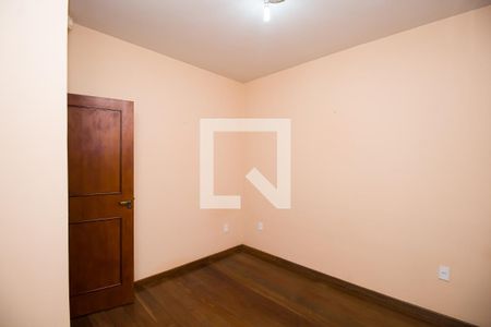 Casa à venda com 340m², 5 quartos e 2 vagasQuarto 2