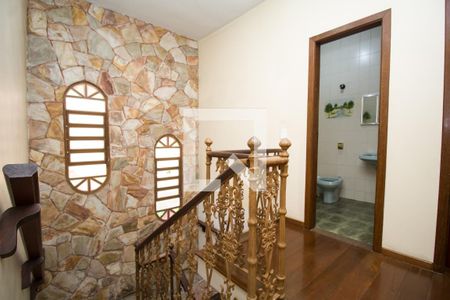 Casa à venda com 340m², 5 quartos e 2 vagasBanheiro Corredor