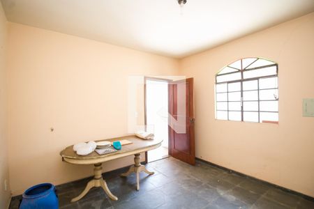 Casa à venda com 340m², 5 quartos e 2 vagasQuarto da Edícula