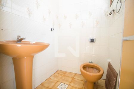 Casa à venda com 340m², 5 quartos e 2 vagasBanheiro da Edícula