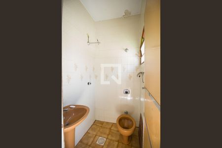 Casa à venda com 340m², 5 quartos e 2 vagasBanheiro da Edícula