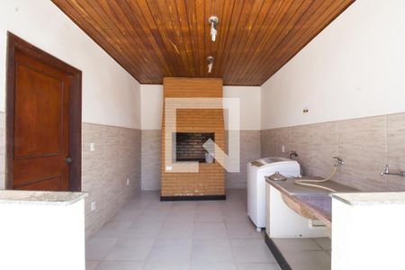 Casa à venda com 340m², 5 quartos e 2 vagasChurrasqueira