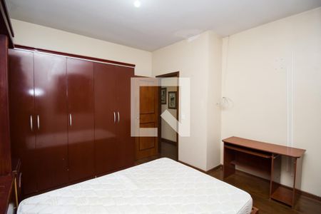 Casa à venda com 340m², 5 quartos e 2 vagasQuarto 1