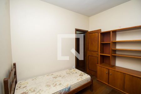 Casa à venda com 340m², 5 quartos e 2 vagasQuarto 3