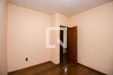 Casa à venda com 340m², 5 quartos e 2 vagasQuarto 2