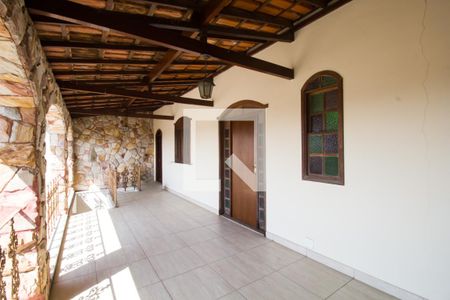 Casa à venda com 340m², 5 quartos e 2 vagasVaranda da Sala