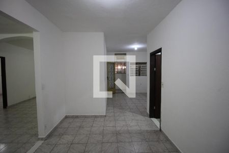 Casa para alugar com 100m², 2 quartos e sem vagaarea cozinha