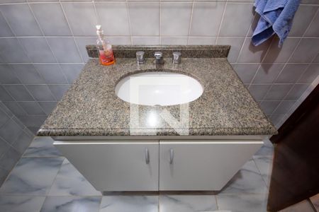 Casa à venda com 137m², 2 quartos e 2 vagasBanheiro 2