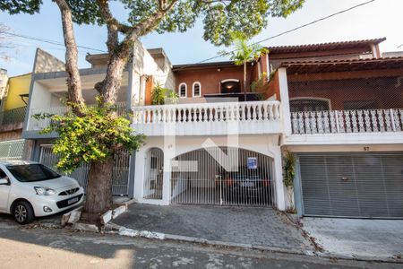 Casa à venda com 137m², 2 quartos e 2 vagasFachada