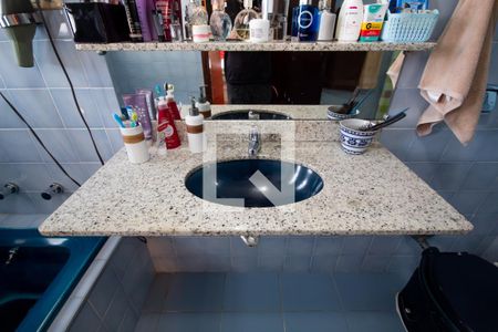 Casa à venda com 137m², 2 quartos e 2 vagasBanheiro da Suíte