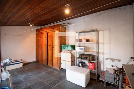 Casa à venda com 137m², 2 quartos e 2 vagasDepósito