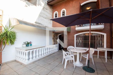 Casa à venda com 137m², 2 quartos e 2 vagasVaranda