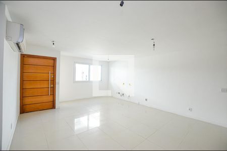 Sala de casa de condomínio à venda com 4 quartos, 180m² em São Francisco, Niterói