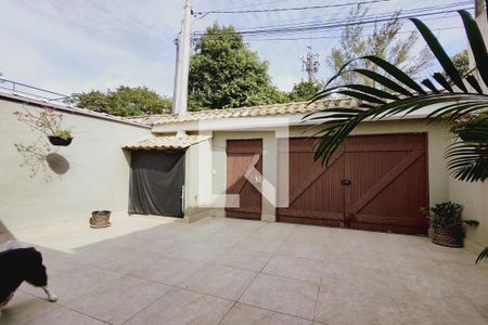Casa de condomínio para alugar com 320m², 4 quartos e 1 vagaFachada Frente 