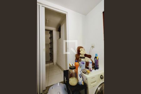 Casa de condomínio para alugar com 320m², 4 quartos e 1 vagaLavanderia