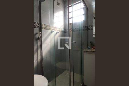 Casa de condomínio para alugar com 320m², 4 quartos e 1 vagaBanheiro 2