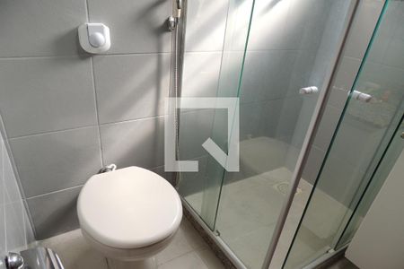 Casa de condomínio para alugar com 320m², 4 quartos e 1 vagaBanheiro 2