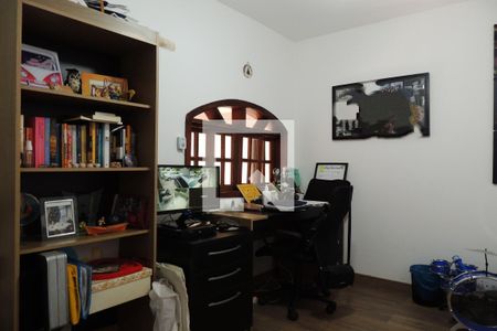 Casa de condomínio para alugar com 320m², 4 quartos e 1 vagaQuarto 3