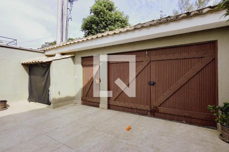 Casa de condomínio para alugar com 320m², 4 quartos e 1 vagaFachada Frente 