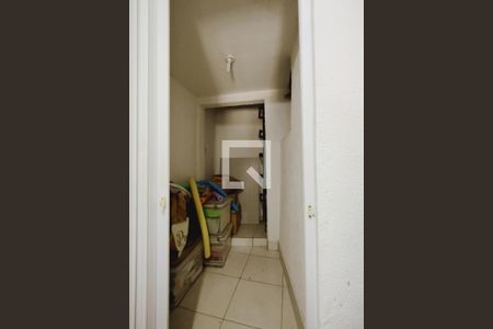 Casa de condomínio para alugar com 320m², 4 quartos e 1 vagaLavanderia