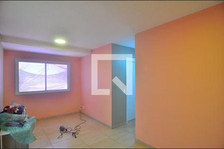 Sala de apartamento à venda com 2 quartos, 47m² em Estância Velha, Canoas