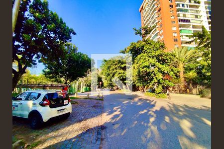 Apartamento à venda com 70m², 1 quarto e 1 vagaVista da Rua