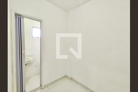 Apartamento à venda com 70m², 1 quarto e 1 vagaQuarto serviço 