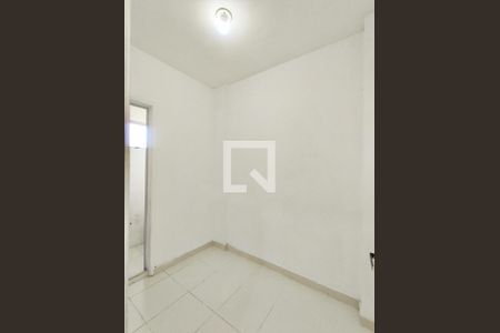 Apartamento à venda com 70m², 1 quarto e 1 vagaQuarto serviço 