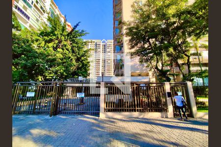 Apartamento à venda com 70m², 1 quarto e 1 vagaFachada 