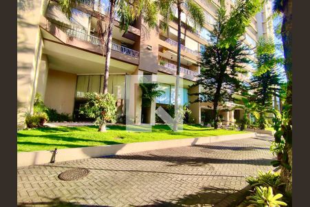 Apartamento à venda com 70m², 1 quarto e 1 vagaFachada 