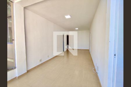 Sala de apartamento à venda com 1 quarto, 70m² em Barra da Tijuca, Rio de Janeiro