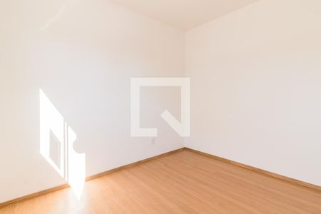 Dormitório 2 de apartamento à venda com 2 quartos, 52m² em Rubem Berta, Porto Alegre