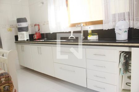 Casa para alugar com 173m², 3 quartos e 4 vagasCozinha 