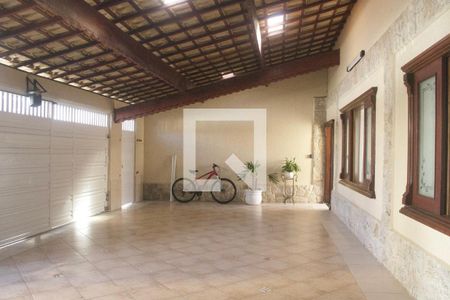 Casa para alugar com 173m², 3 quartos e 4 vagasGaragem 