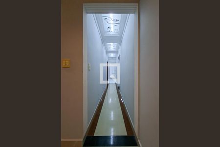 Corredor de casa para alugar com 4 quartos, 173m² em Vila Caiçara, Praia Grande