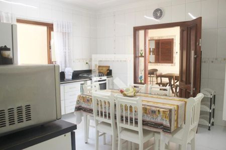 Casa para alugar com 173m², 3 quartos e 4 vagasCozinha 