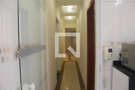 Casa para alugar com 173m², 3 quartos e 4 vagasCorredor Quartos/Banheiros