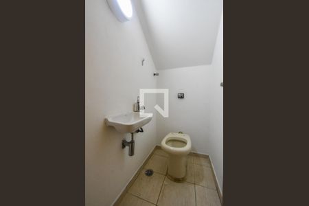 Lavabo  de casa à venda com 4 quartos, 219m² em Campo Belo, São Paulo