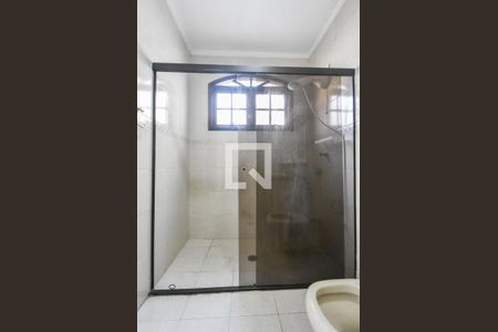 Casa à venda com 219m², 4 quartos e 2 vagasBanheiro 02