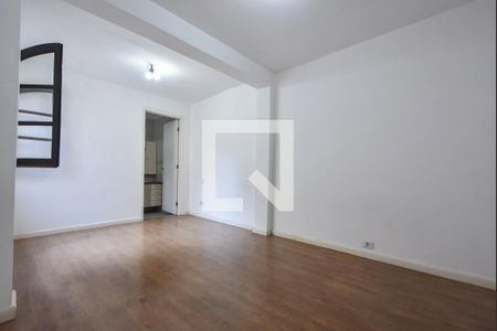 Casa à venda com 219m², 4 quartos e 2 vagasSuíte 01