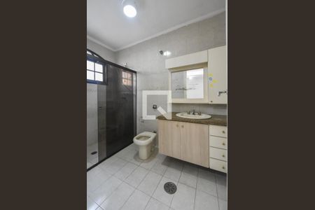 Casa à venda com 219m², 4 quartos e 2 vagasBanheiro Suíte 01