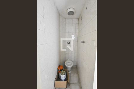 Casa à venda com 219m², 4 quartos e 2 vagasBanheiro de Serviço 