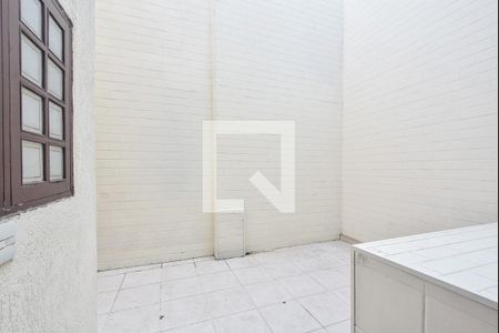 Casa à venda com 219m², 4 quartos e 2 vagasQuintal 