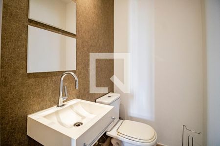 Apartamento à venda com 211m², 3 quartos e 4 vagas Apartamento à venda com 211m², 3 quartos e 4 vagasLavabo