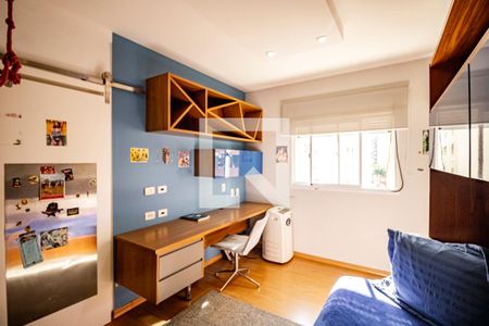 Apartamento à venda com 211m², 3 quartos e 4 vagas Apartamento à venda com 211m², 3 quartos e 4 vagasQuarto 02 Suíte