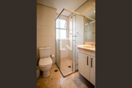 Apartamento à venda com 211m², 3 quartos e 4 vagas Apartamento à venda com 211m², 3 quartos e 4 vagasBanheiro da Suíte 02